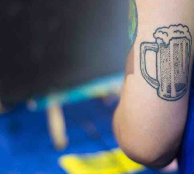 Tatuaje jarra cerveza